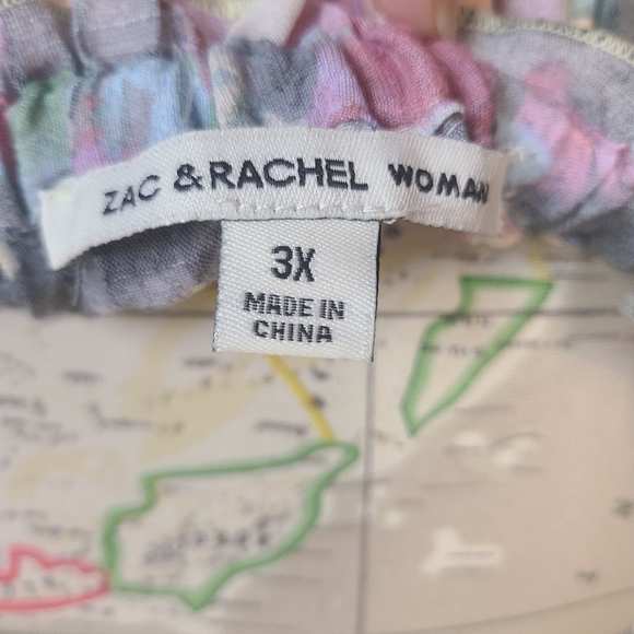 Zac and Rachel Watercolor Pastel Scoopneck Blouse Light Blue Pink Gray Size 3X - Picture 5 of 8